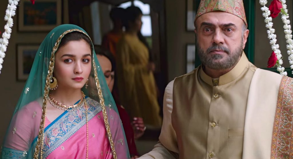 Alia-Bhatt-and-Rajit-Kapoor-in-Raazi